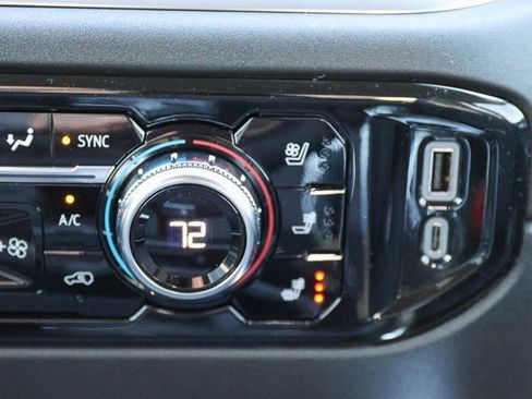 New 2026 GMC Sierra 3500 SLT image 21