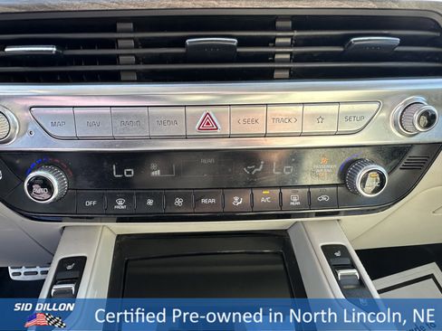 Used 2020 Kia Telluride SX w/ SX Prestige Package image 16