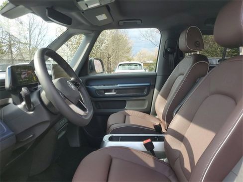 New 2025 Volkswagen ID. Buzz Pro S image 19