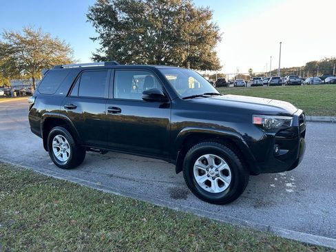 Used 2021 Toyota 4Runner SR5 image 7