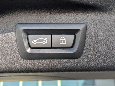 Used 2020 BMW X7 xDrive40i w/ Premium Package image 14