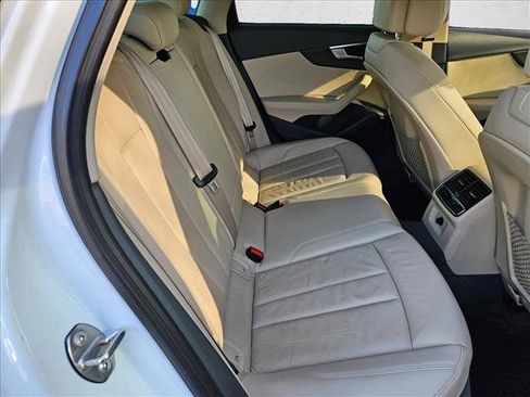 Used 2019 Audi A4 2.0T Premium image 22