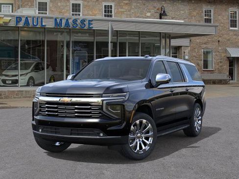 New 2026 Chevrolet Suburban Premier image 6