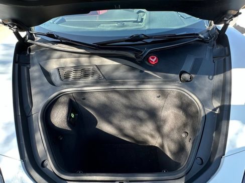 Used 2021 Chevrolet Corvette Stingray Convertible w/ Z51 Performance Package RWD image 27