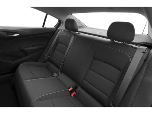 Used 2018 Chevrolet Cruze LS FWD image 17