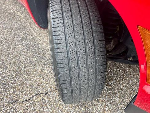 Used 2024 Nissan Frontier SV image 44