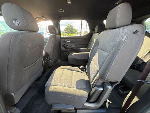 Used 2023 Chevrolet Traverse LT w/ LPO, Floor Liner Package AWD/4WD image 18