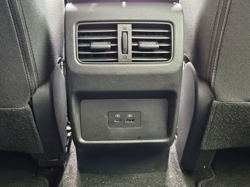 Used 2023 Nissan Rogue SV FWD image 27