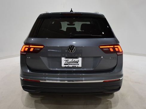 Used 2024 Volkswagen Tiguan SE image 6