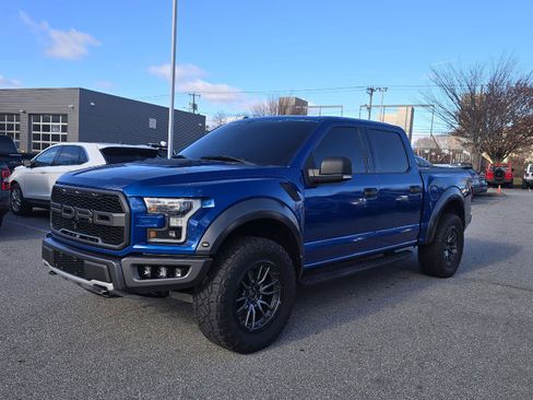 Used 2018 Ford F150 Raptor w/ Equipment Group 801A Mid image 9