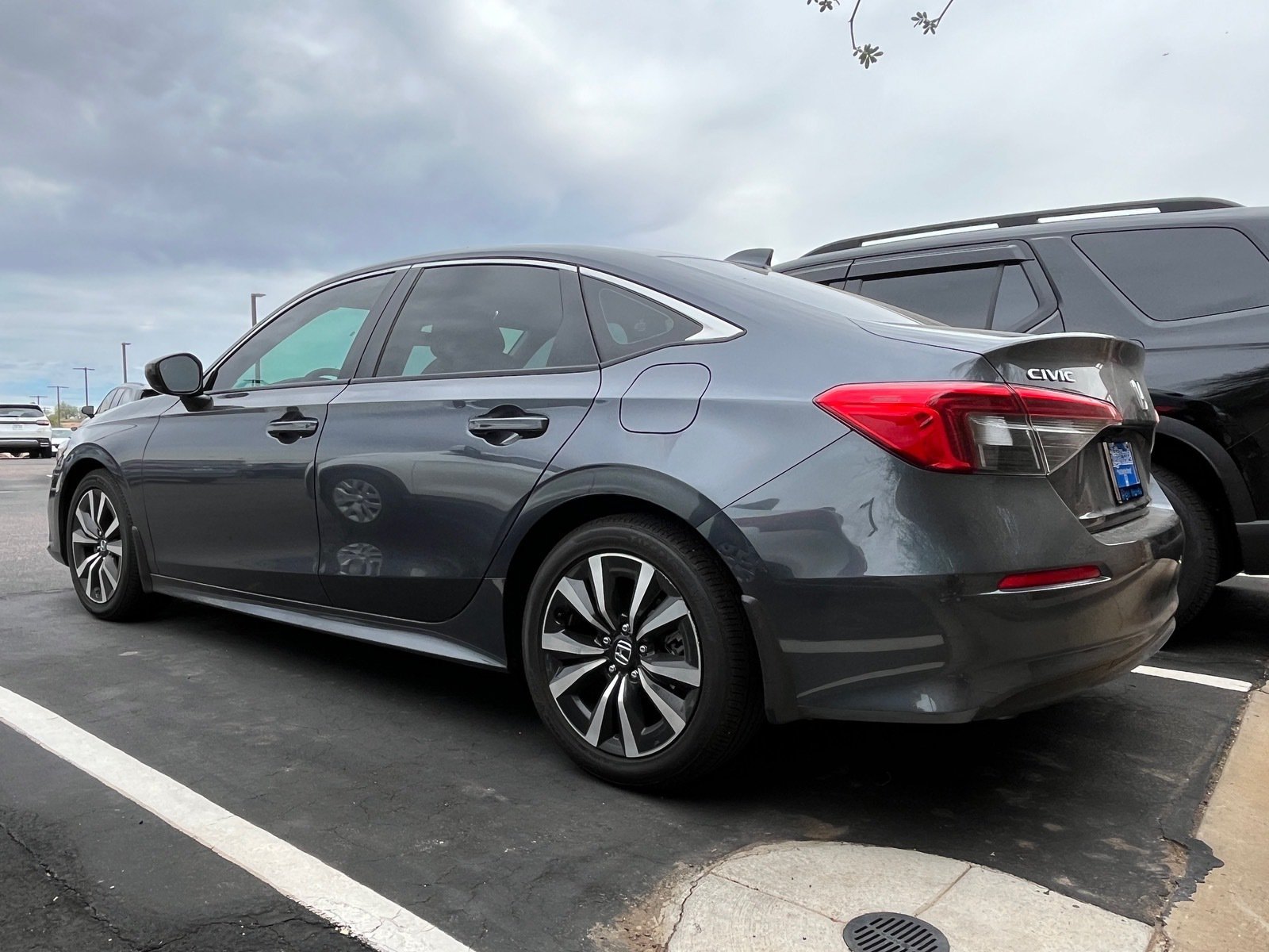 Used 2024 Honda Civic EX image 3