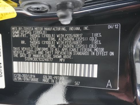 Used 2012 Toyota Sienna XLE w/ Entertainment Pkg FWD image 36