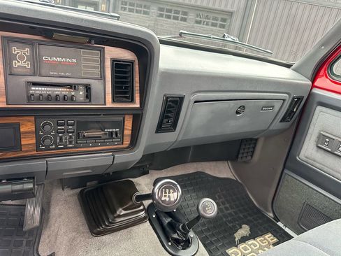 Used 1993 Dodge D/W Truck 250 image 18