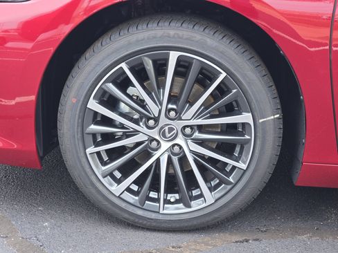 New 2025 Lexus ES 350 w/ Premium Package image 8