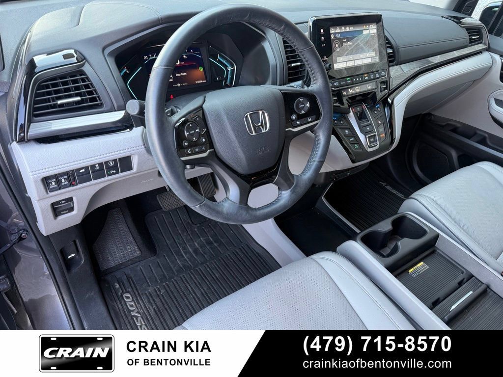 Used 2024 Honda Odyssey Elite image 9