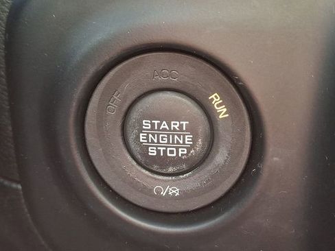 Used 2018 Jeep Wrangler Unlimited Sport S image 22