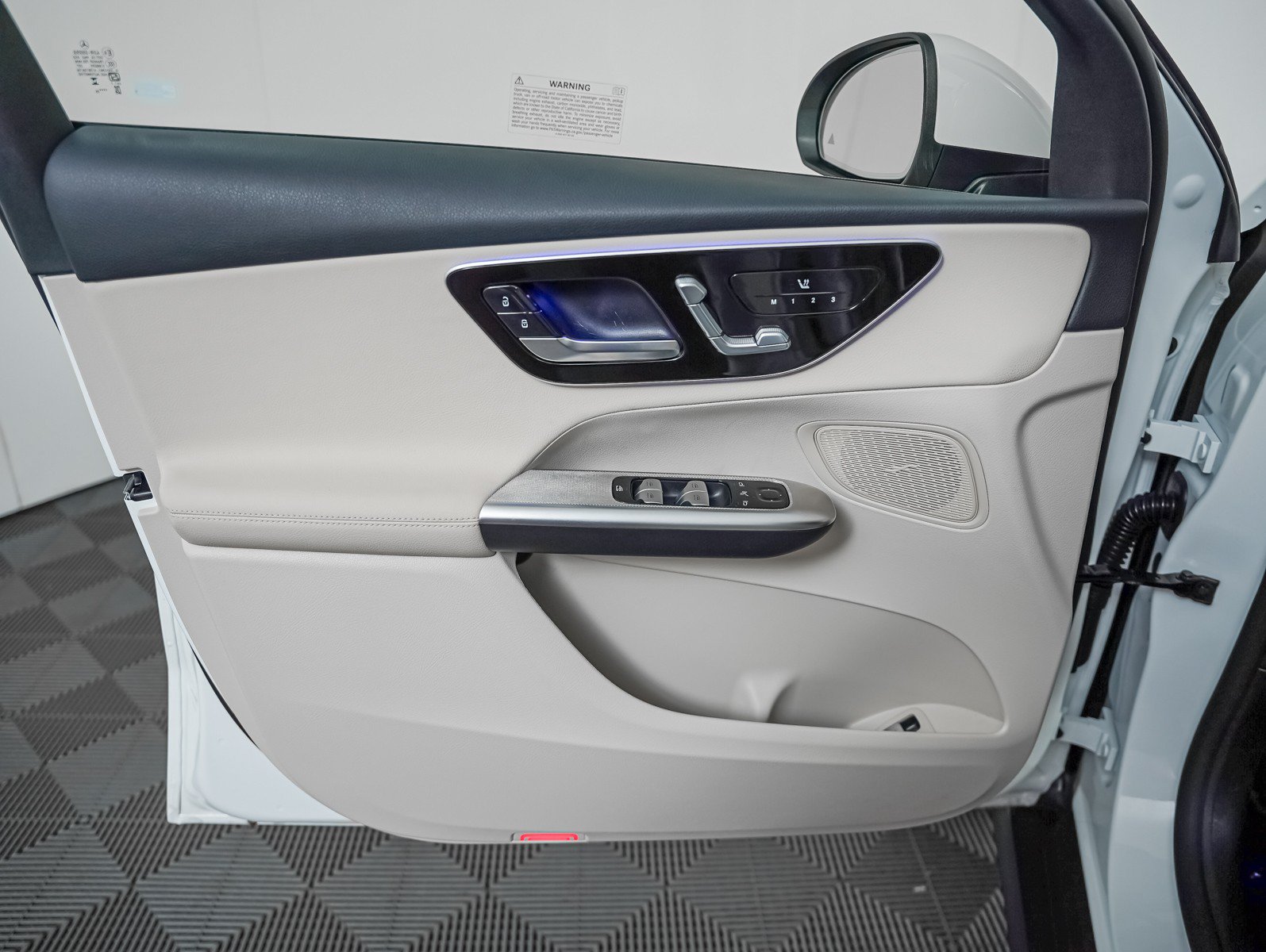 Certified 2025 Mercedes-Benz GLC 350e 4MATIC image 24