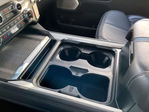 Used 2025 Ford F250 Platinum w/ FX4 Off-Road Package image 16