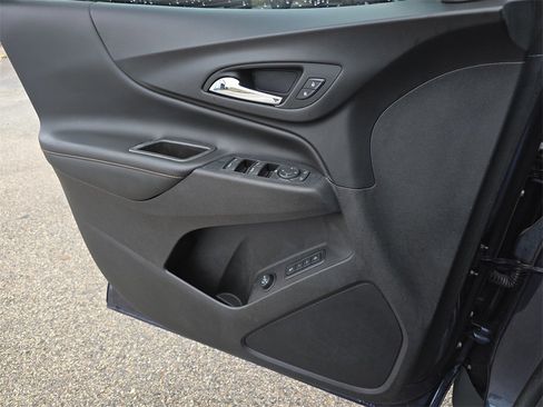 Used 2019 Chevrolet Equinox Premier image 26