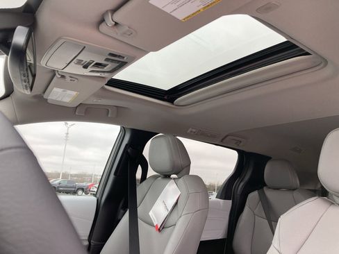 Certified 2026 Toyota Sienna XLE image 16