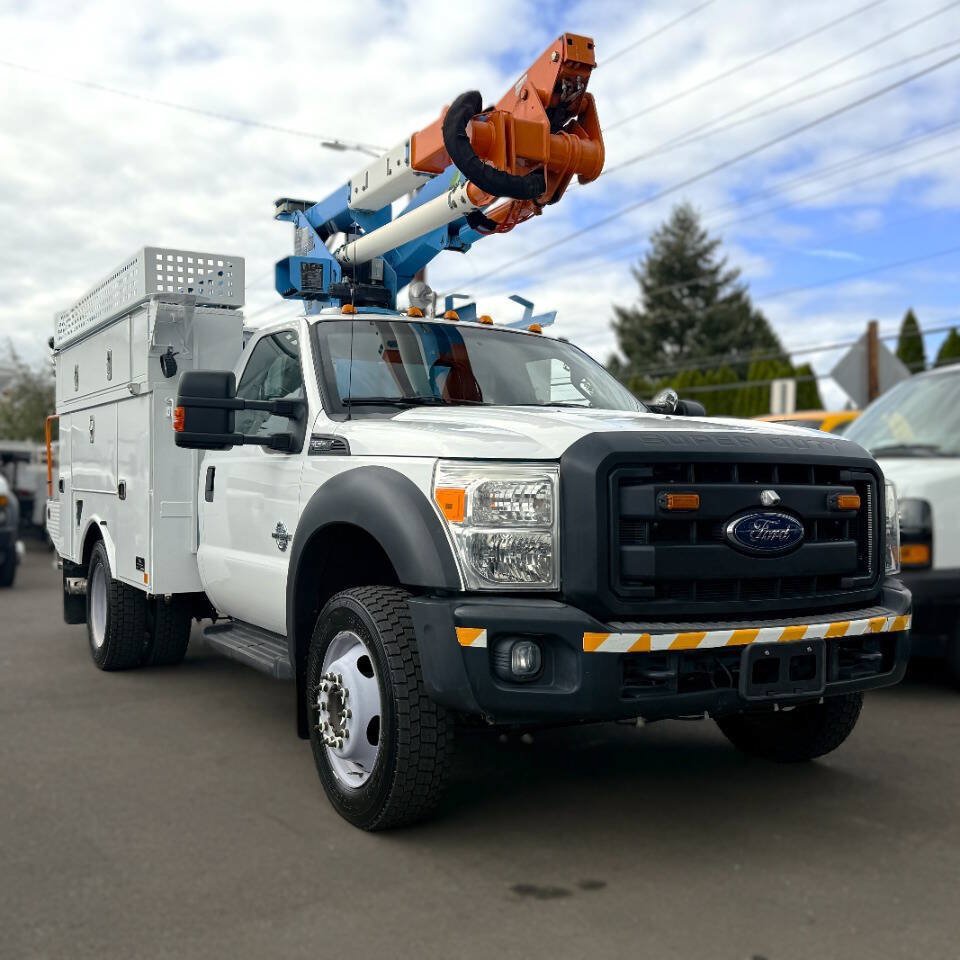Used 2015 Ford F550 4x4 Regular Cab Super Duty image 3