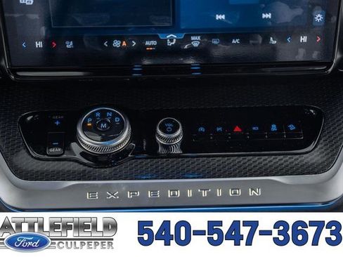 New 2025 Ford Expedition Platinum w/ Stealth Performance Package image 30