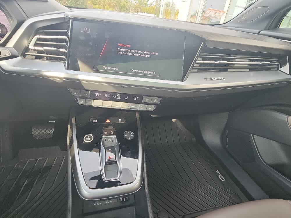 Used 2024 Audi Q4 e-tron Prestige AWD/4WD image 29