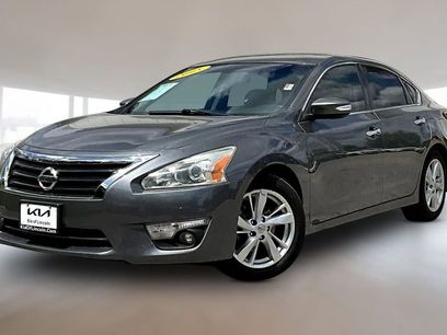 Used 2015 Nissan Altima 2.5 SL w/ Technology Package