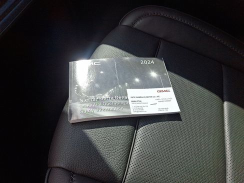 Used 2024 GMC Sierra 1500 Denali w/ Denali Reserve Package image 26