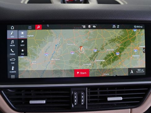 Used 2020 Porsche Cayenne image 18