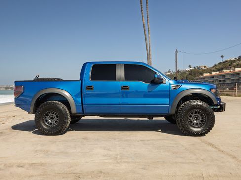 Used 2013 Ford F150 Raptor w/ Luxury Equipment Group AWD/4WD image 4