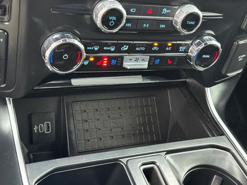 Certified 2025 Ford F150 Raptor image 31