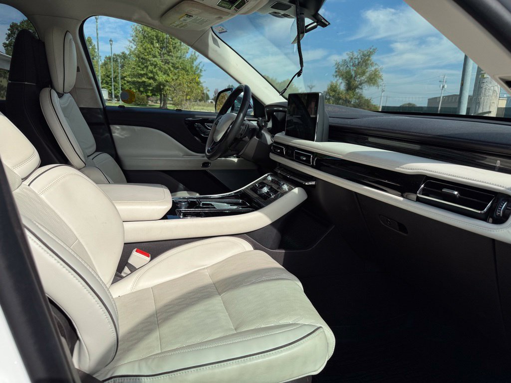 Used 2020 Lincoln Aviator Black Label Grand Touring w/ Class IV Trailer Tow Package AWD/4WD image 10