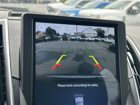 Used 2022 Ford Edge Titanium image 5