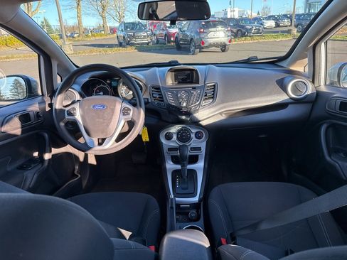 Used 2018 Ford Fiesta SE image 23