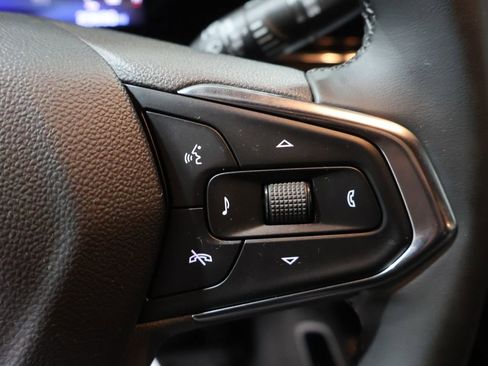 Used 2025 Chevrolet TrailBlazer ACTIV w/ Convenience Package image 34