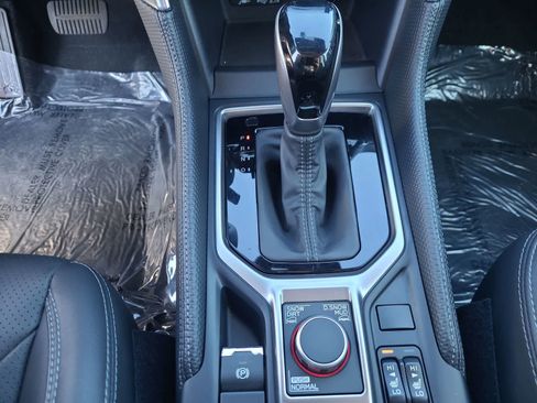 Used 2023 Subaru Forester Touring image 25