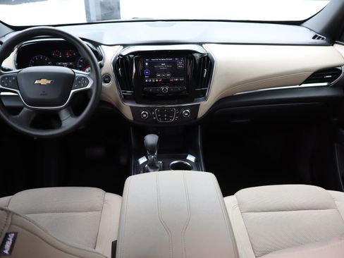 Used 2023 Chevrolet Traverse LS w/ Safety Package AWD/4WD image 14