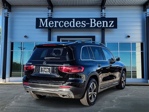 New 2026 Mercedes-Benz GLB 250 4MATIC image 6
