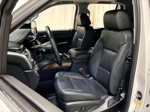 Used 2020 Chevrolet Tahoe Premier AWD/4WD image 25