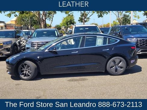 Used 2018 Tesla Model 3 Mid Range RWD image 5