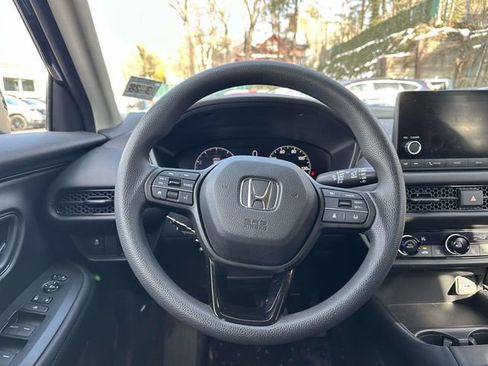 Used 2023 Honda HR-V LX image 10