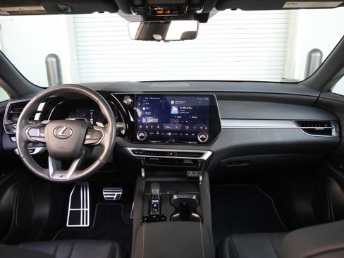 Certified 2024 Lexus RX 500h F Sport w/ Convenience Package image 17