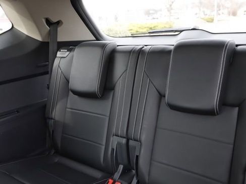 Used 2023 Volkswagen Atlas SE w/ Black Wheel Package image 20