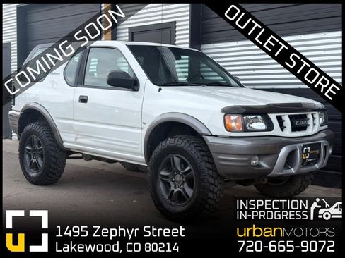 Used 2000 Isuzu Amigo S image 1