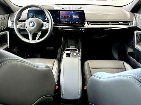 Certified 2025 BMW X2 xDrive28i image 27