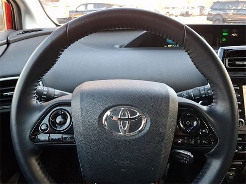 Used 2020 Toyota Prius XLE w/ Advanced Technology Package image 20