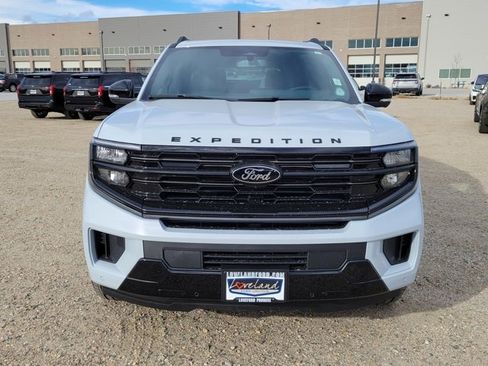 New 2026 Ford Expedition Platinum w/ Stealth Appearance Package image 5