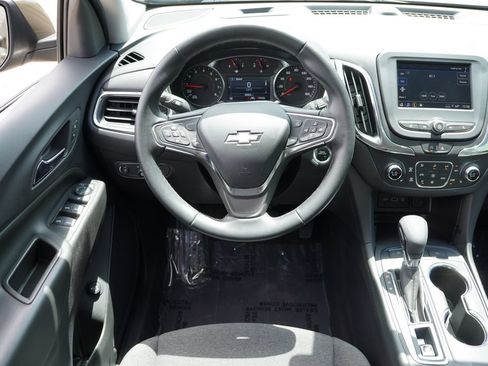 Certified 2023 Chevrolet Equinox LT AWD/4WD image 19