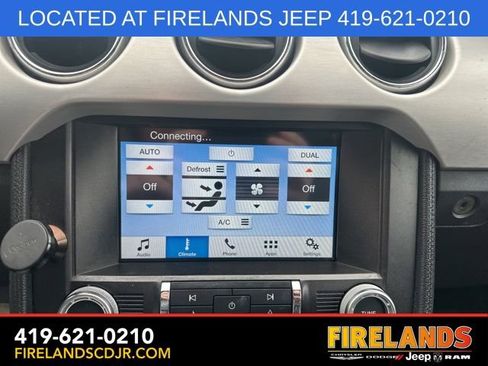 Used 2016 Ford Mustang Premium image 18